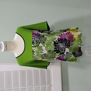 NWOT Tropical Print Top, Short Sleeves, Size Large